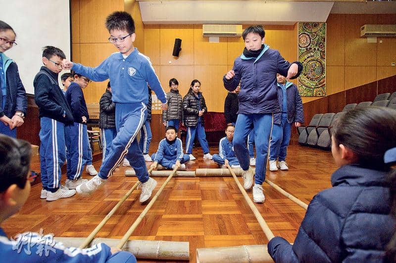 學校巡禮﹕聖三一堂小學 戲劇融入教學 扮鬼扮馬 趣學英文