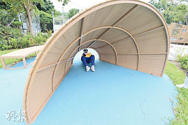 學校巡禮：玩泥沙 滾山坡 上樹屋 村校樂園 自由玩出正向教育